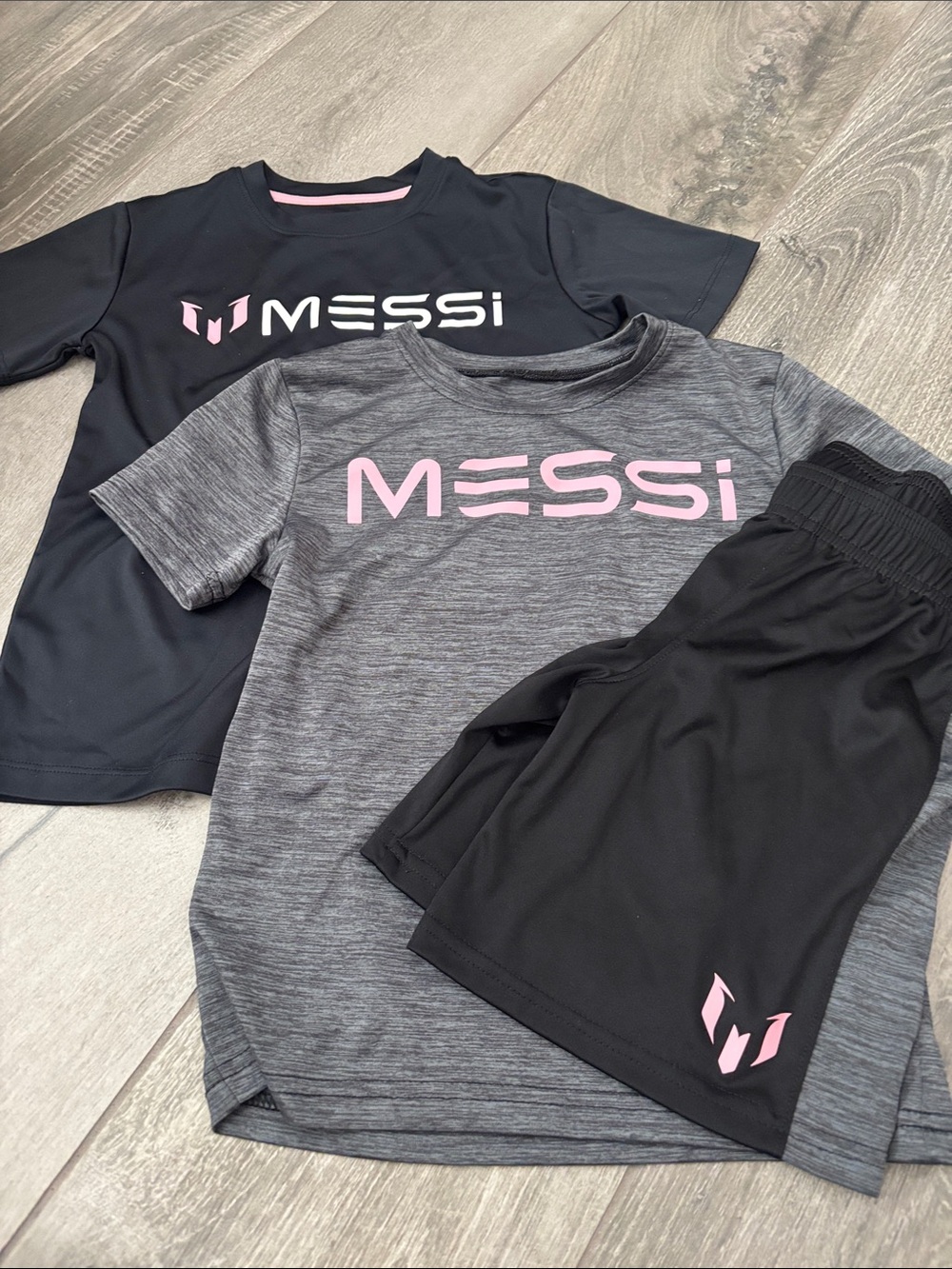 Size 6 Messi Kids Athletic Set - Gray & Black with Pink Logo